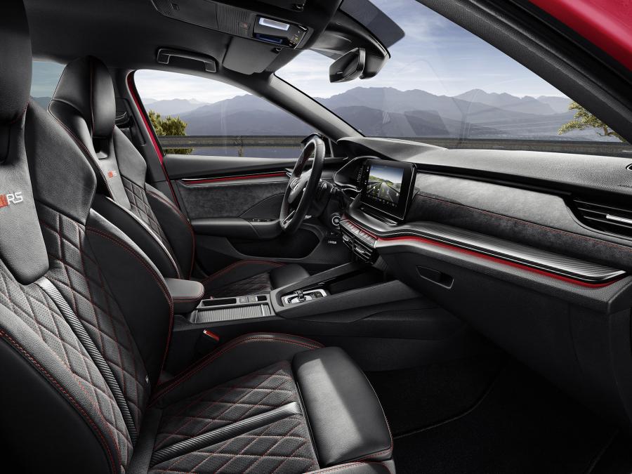 Интерьер Skoda Octavia RS iV 2020 года  (WW) (фото 37 из 40)